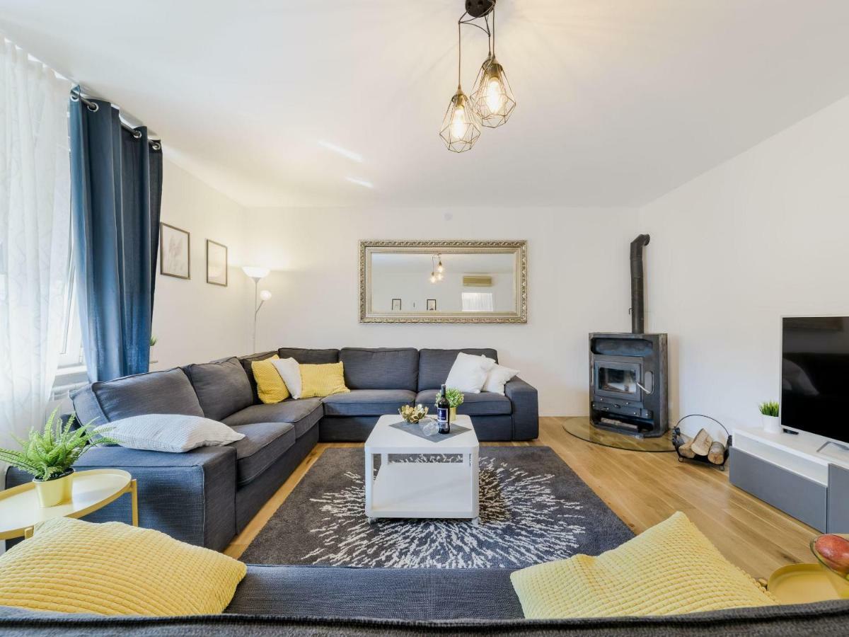 Superior Central Stay Zagreb Bagian luar foto